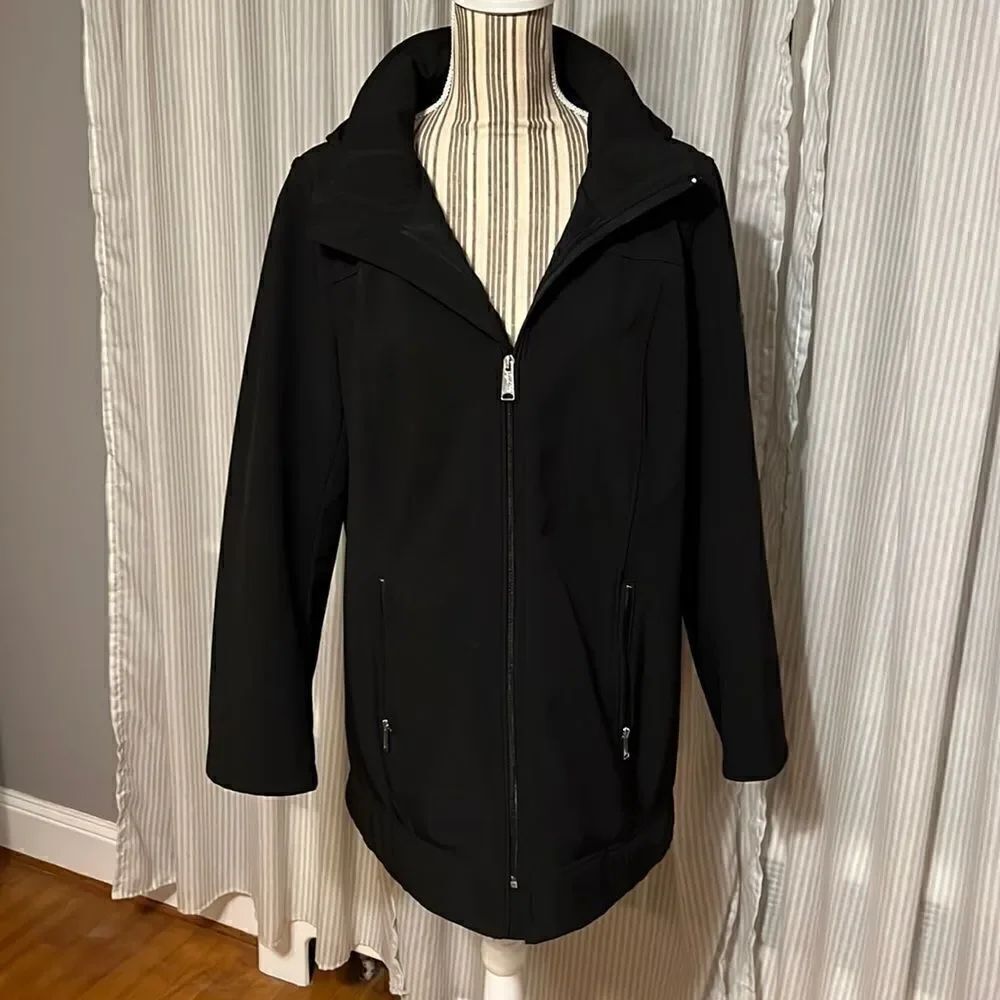 Andrew Marc Water Resistant Women’s Jacket. XL